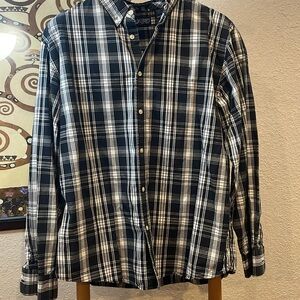 Chaps men’s long sleeve button down 
shirt